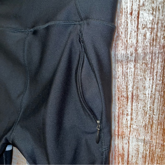 Under Armour compression pants women’s size small - Picture 5 of 6